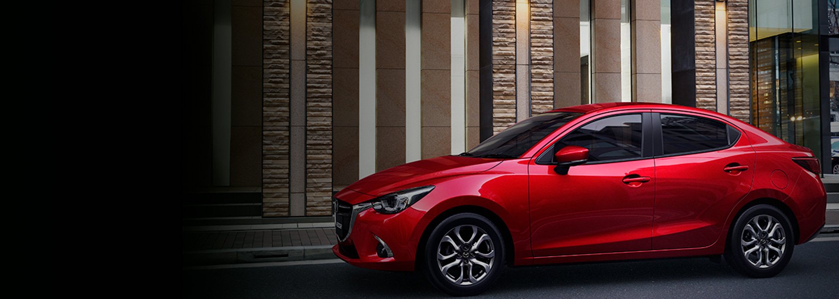mazda 2 ecuador rojo