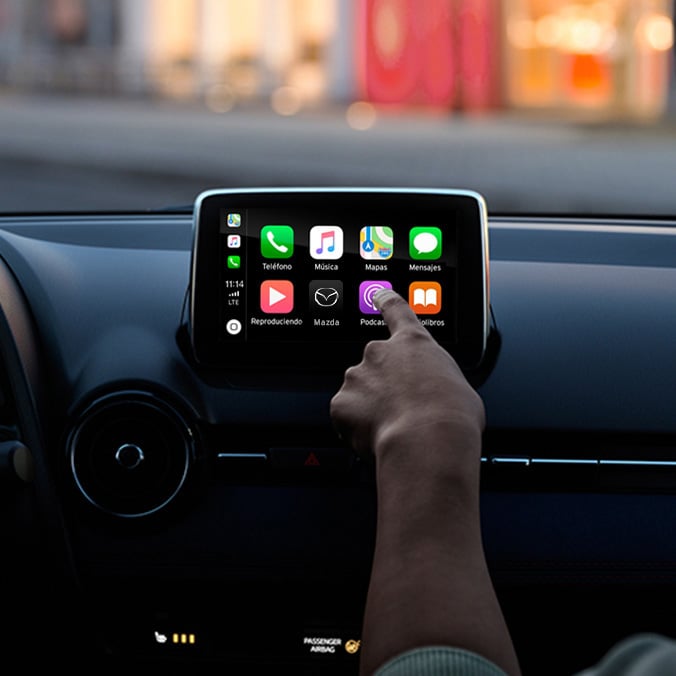 pantalla mazda 2 ecuador